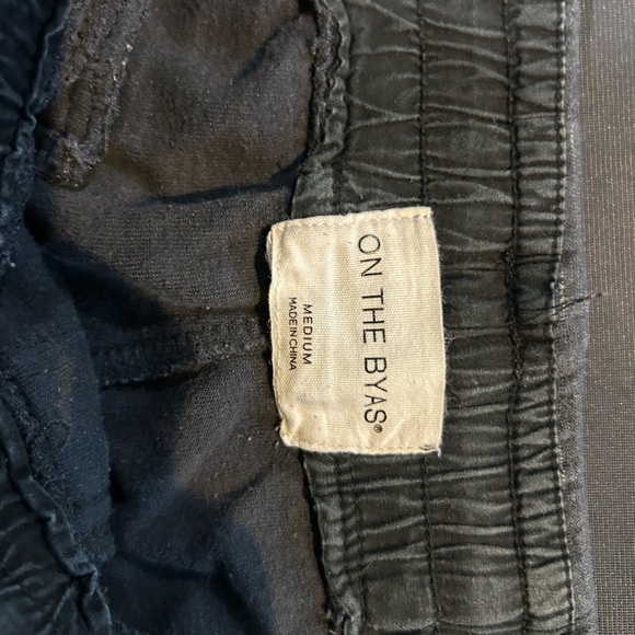 Comfortable Joggers - Perfect for Relaxation and Active Days - Picture 4 of 5